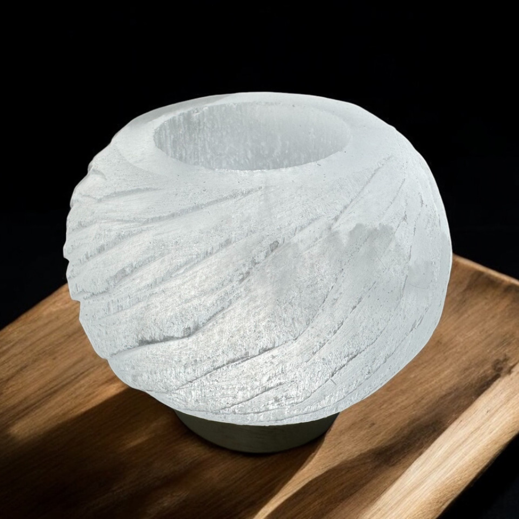 ByLuva Celestial Glow – Selenite Crystal Candle Holder